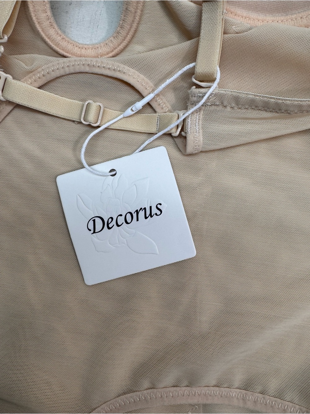 Decorus Shapewear Backless Bodysuit Plunge: Low back Shaper - Picture 5 of 12